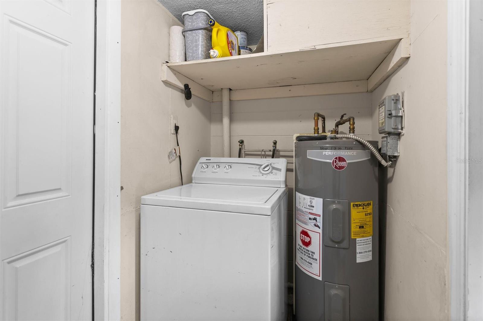 Interior laundry room