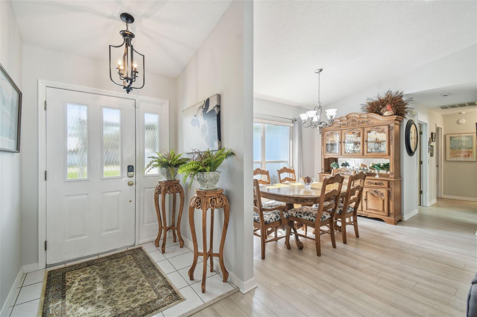 Entryway & dining room