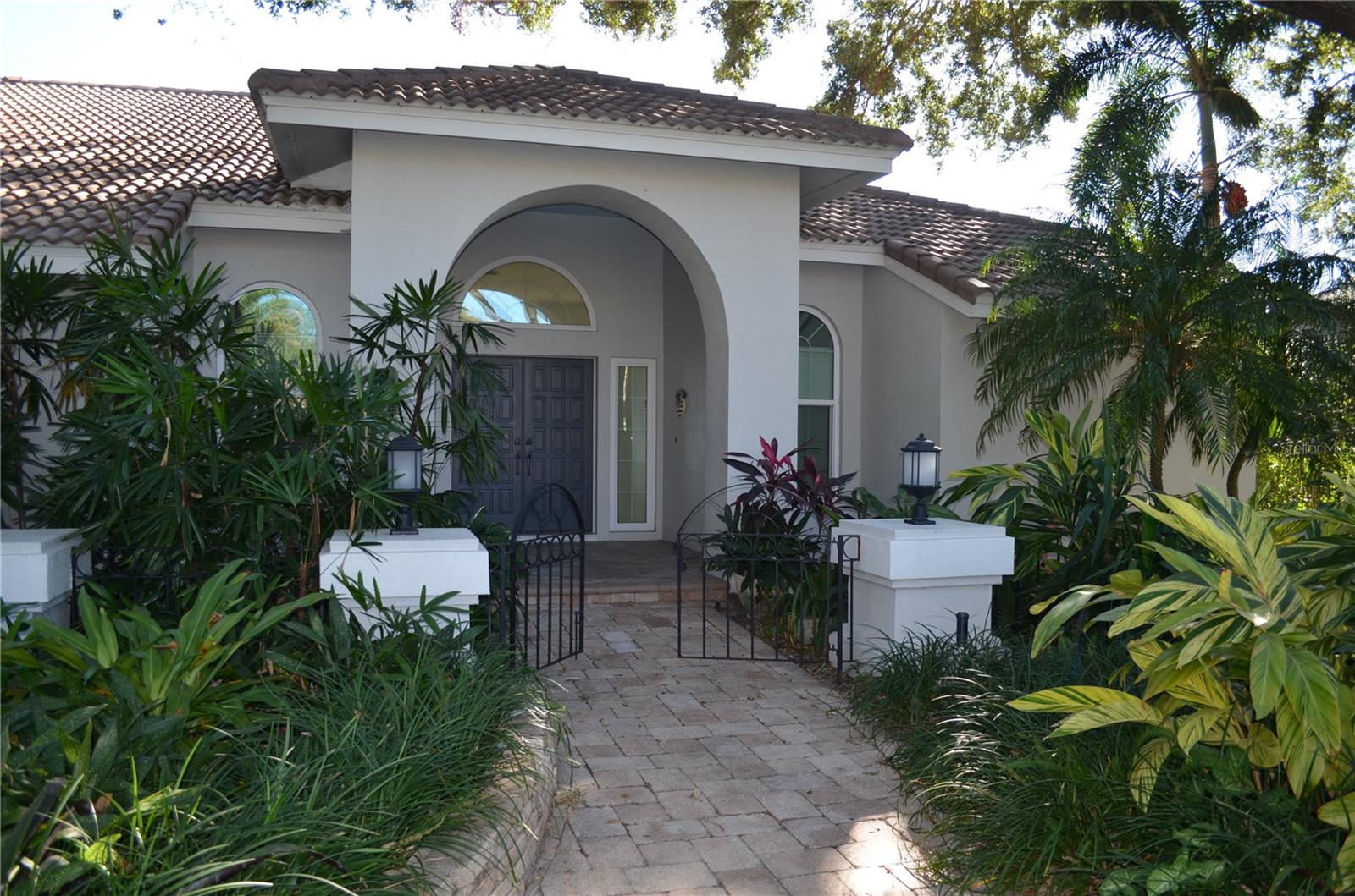 tropical courtyard