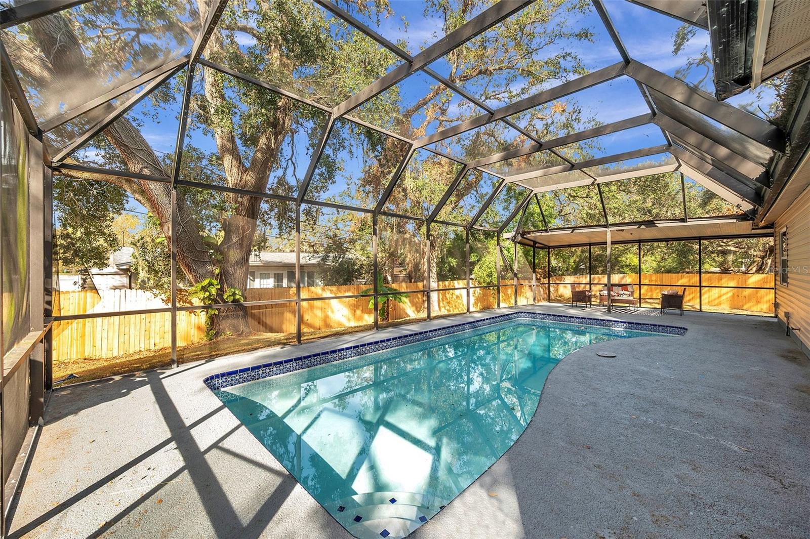 Oversized Pool w Enclosure