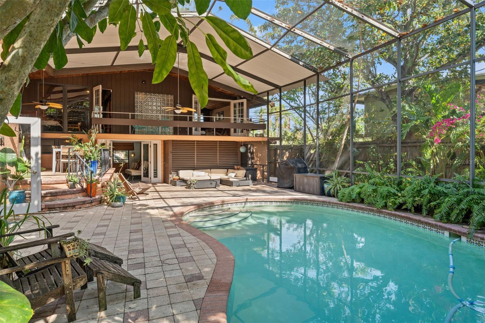 Mid Century Modern "Birdcage" Style Home