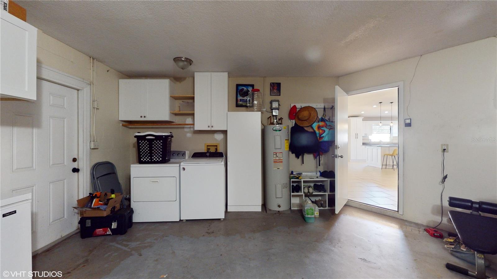 Garage w/Built-in plus Washer and Dryer