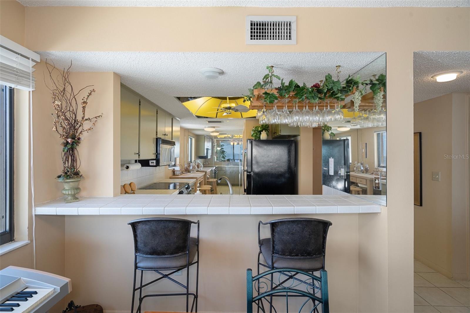 Breakfast bar