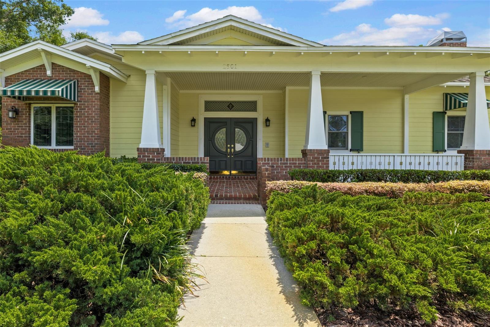 Front view of home