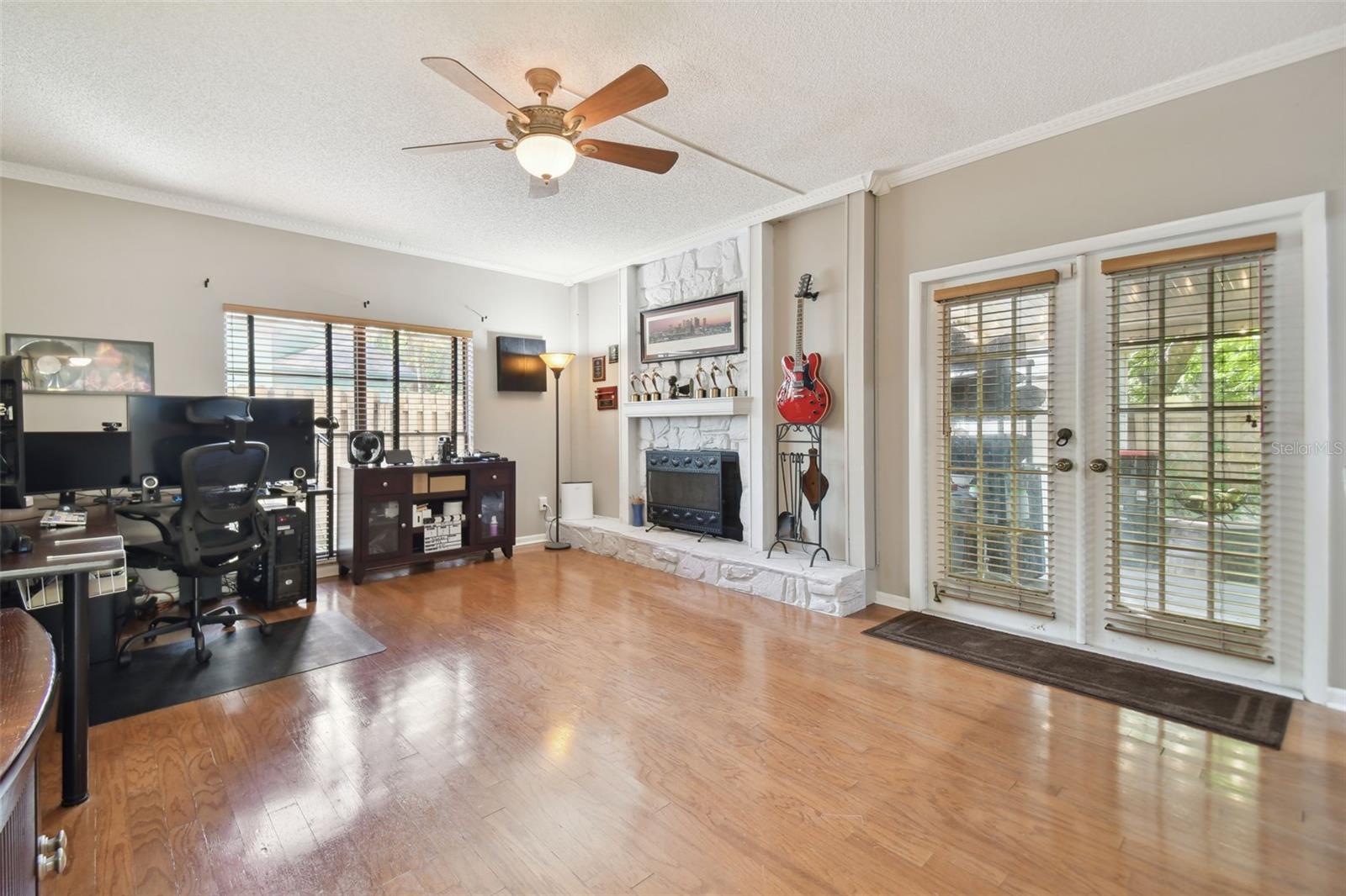 Bonus Room with Fireplace and bar area