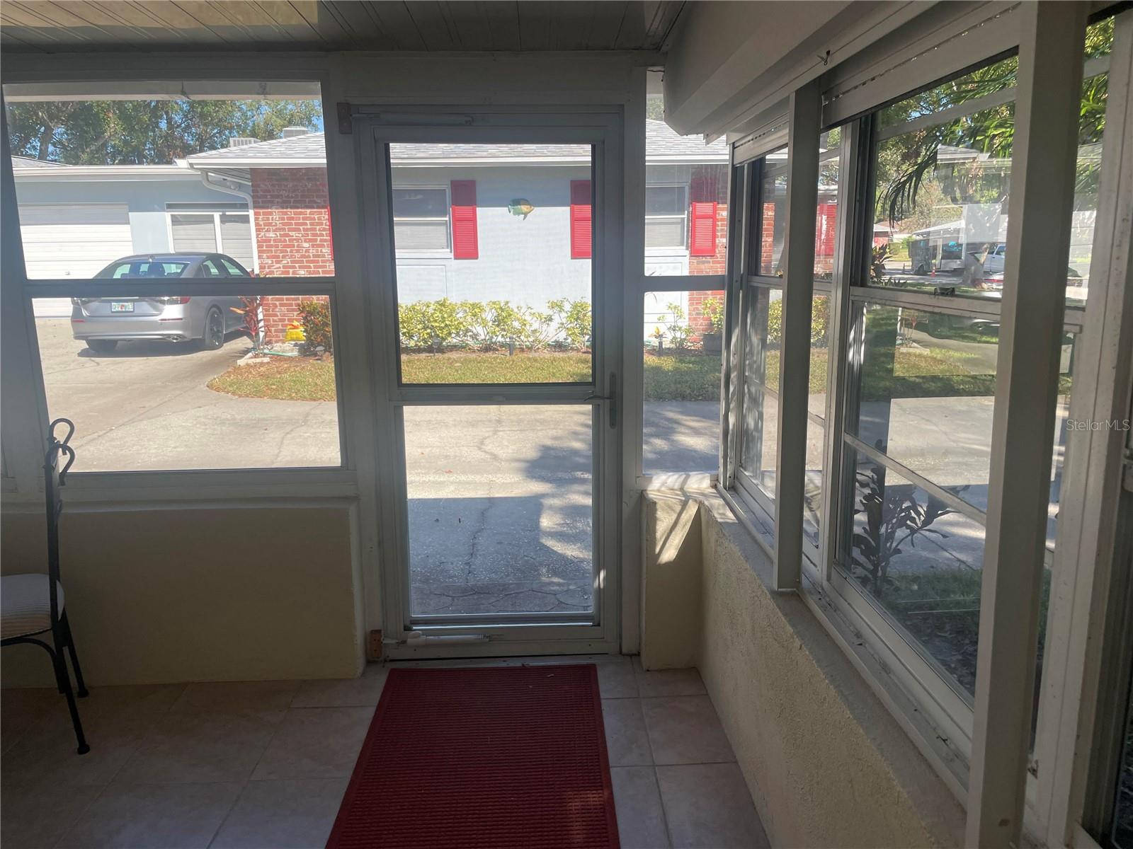 Lanai Entrance with Lots of Windows.....