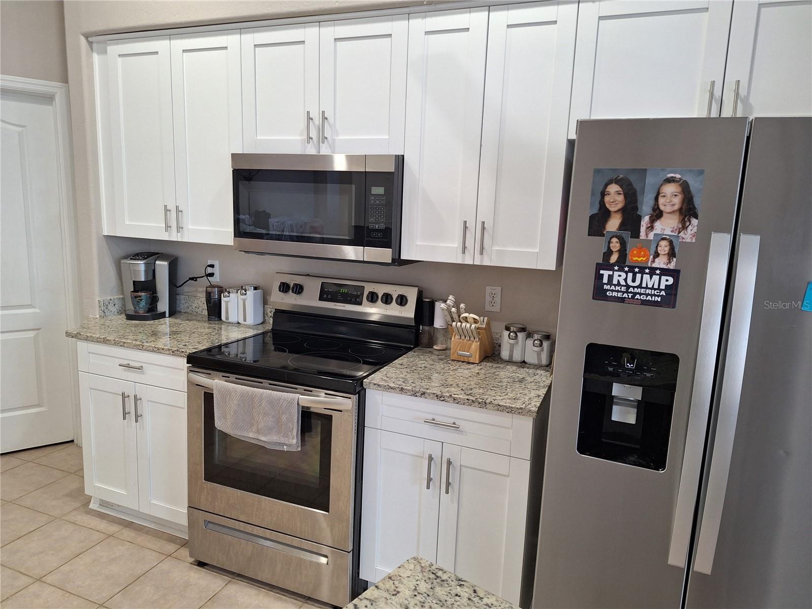 Shaker Cabinets and Stainless Appliances