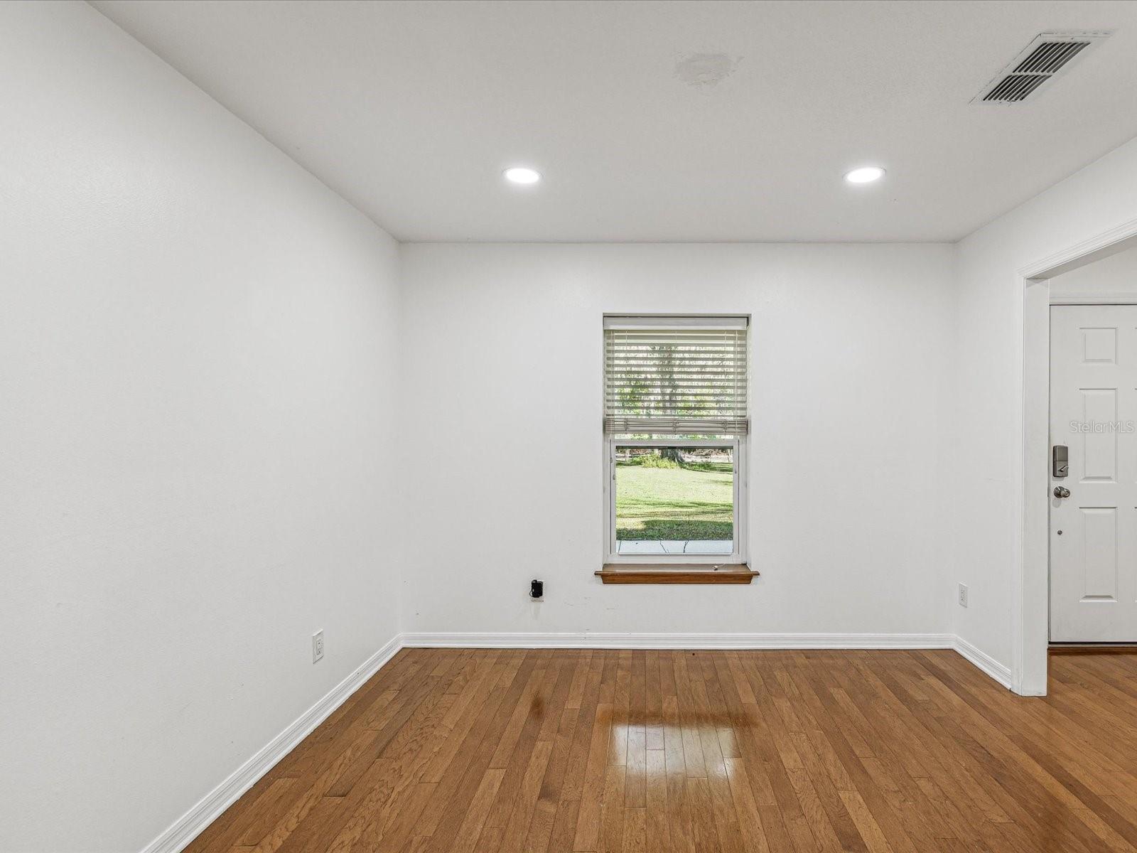 Dining Room at Foyer