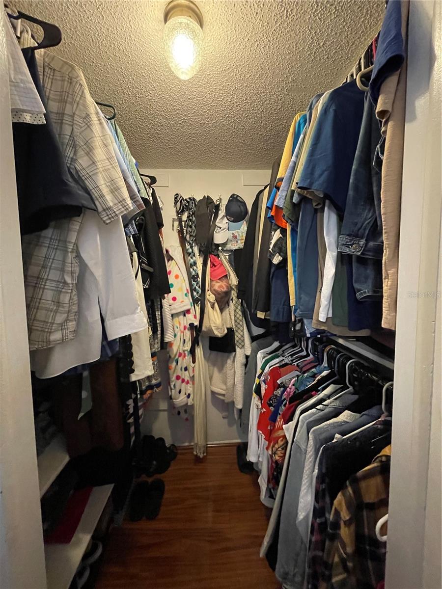 Walk-in Closet