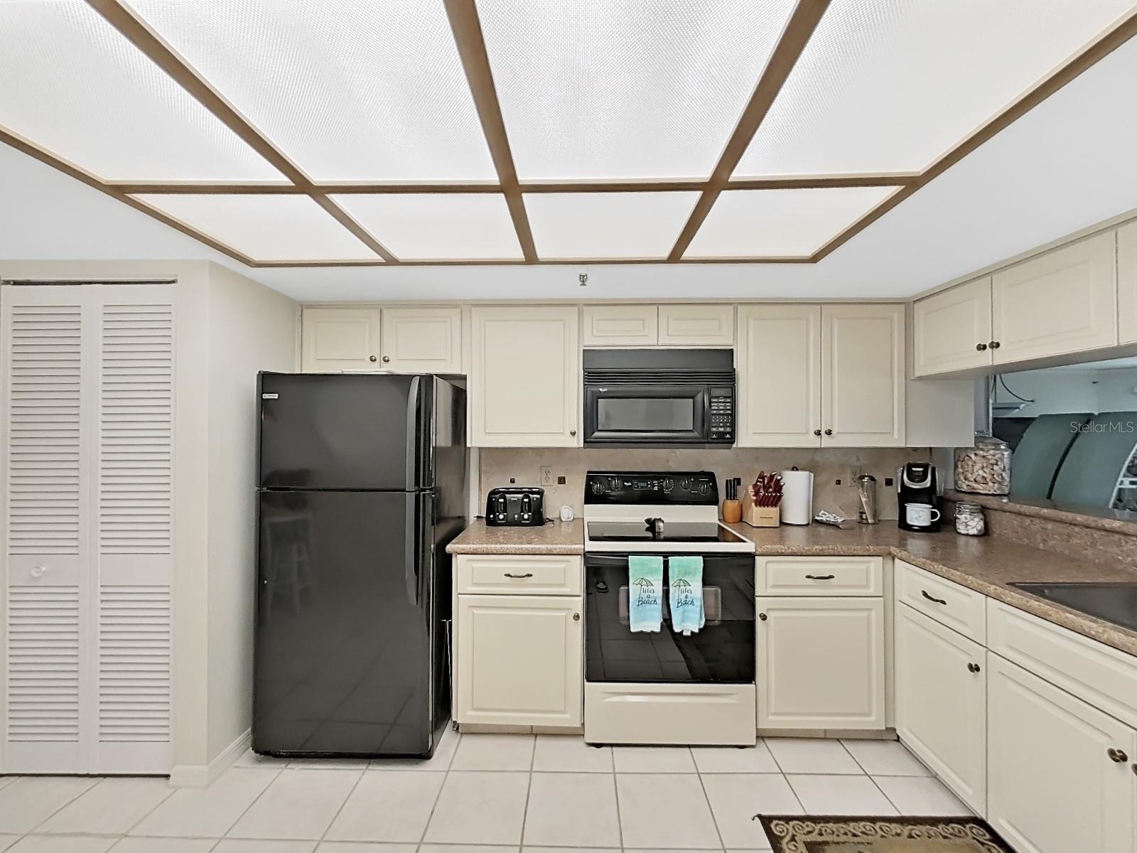 Cabinets surround and counter space!