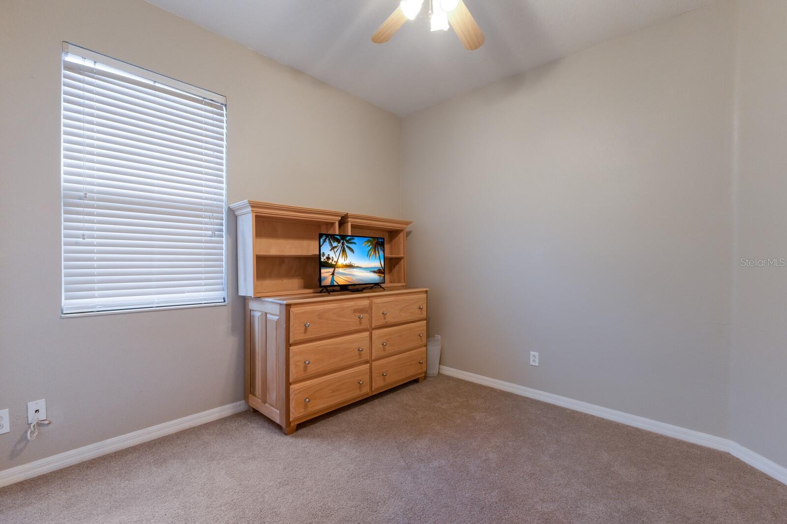 Guest bedroom 2