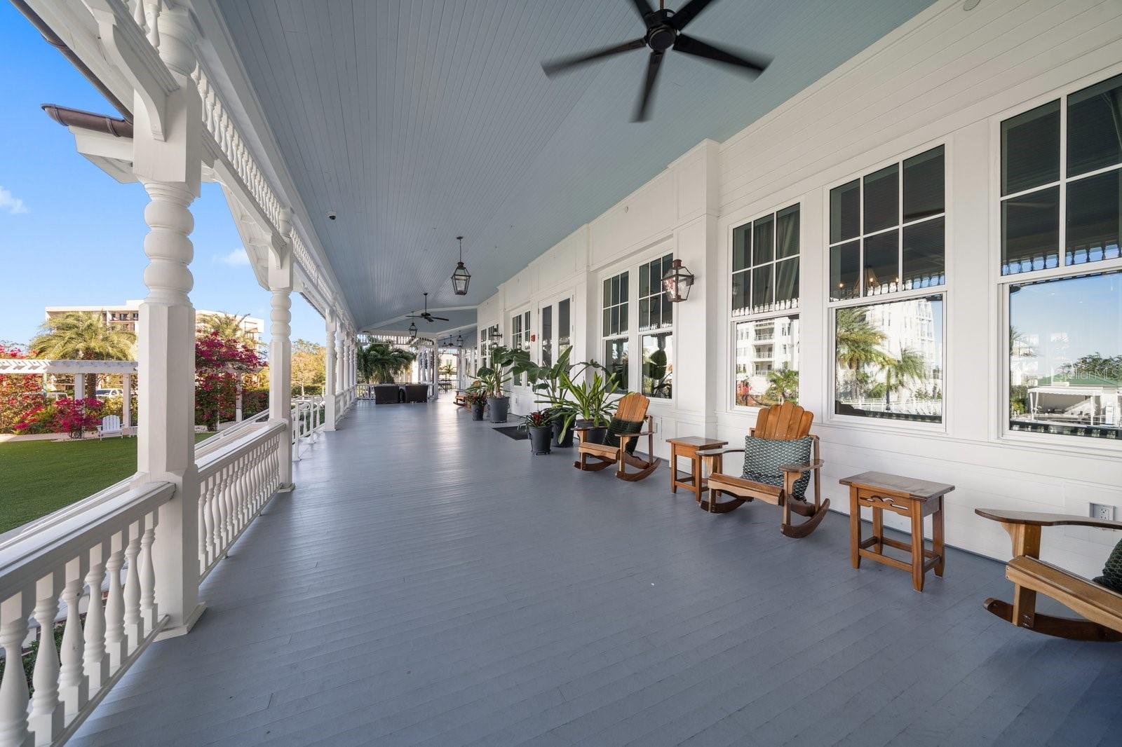 Belleview Inn - Rear Porch