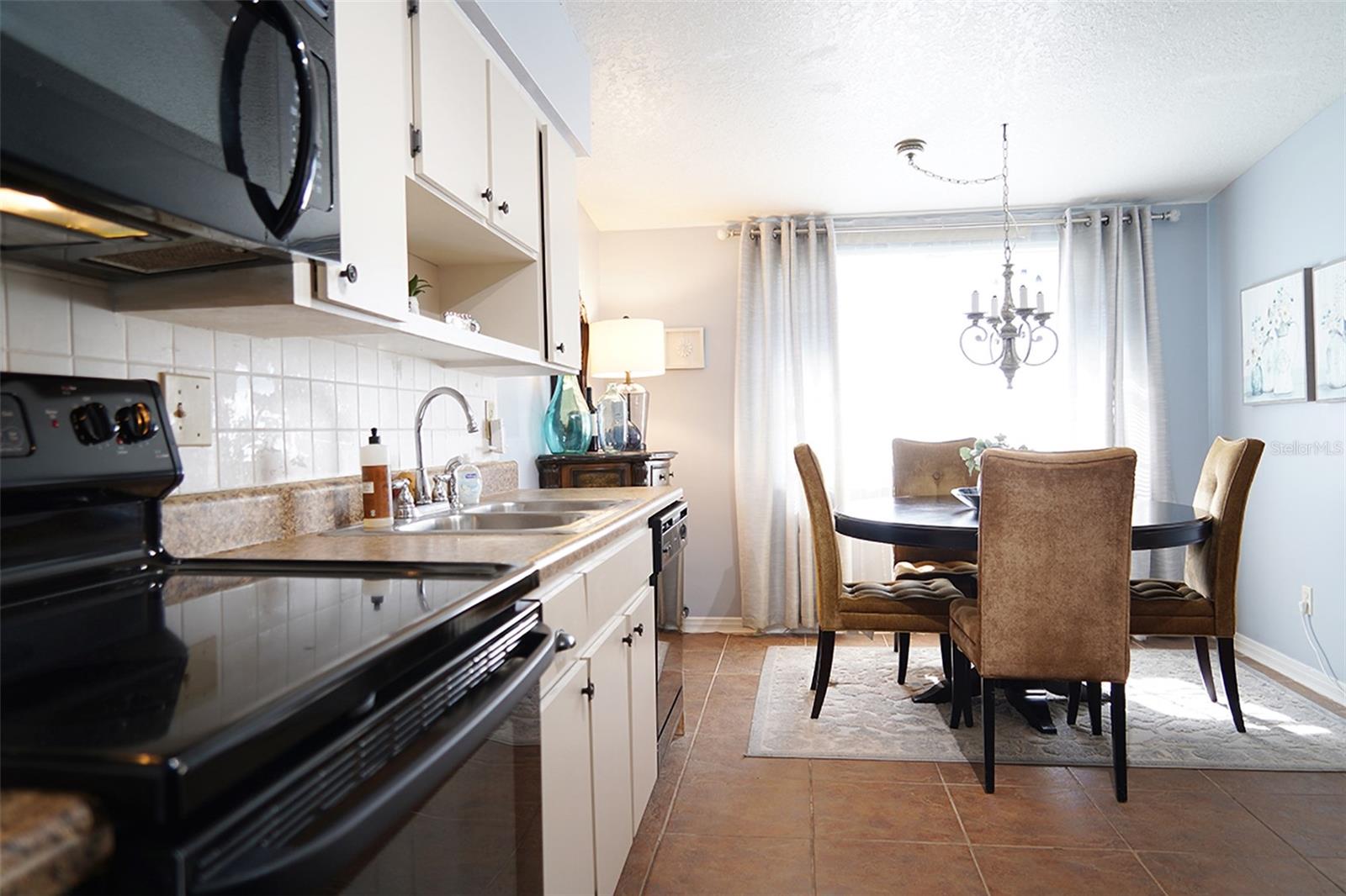 kitchen dining room