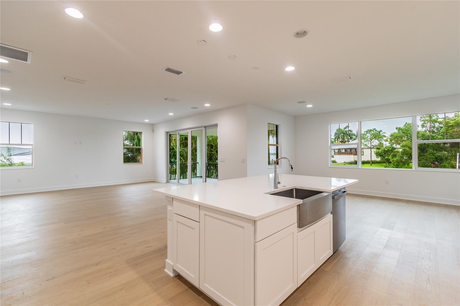 Similar Kensington Kitchen/Living Room