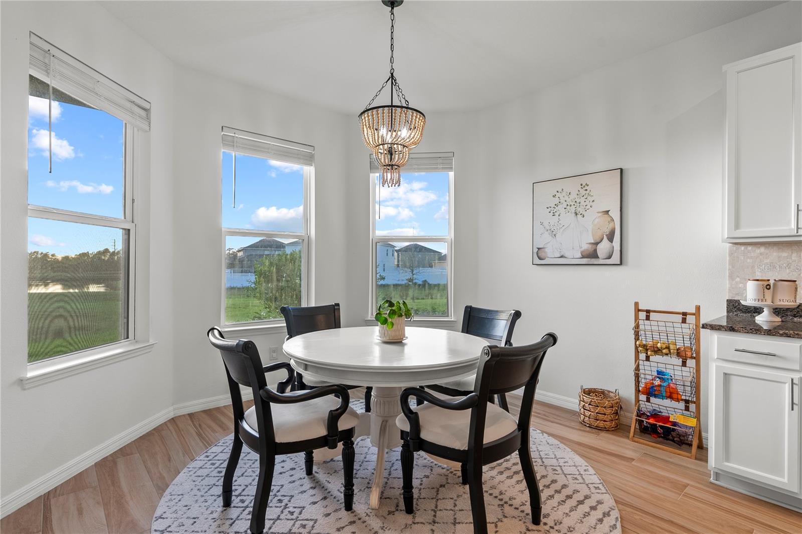 Dinette/breakfast nook.