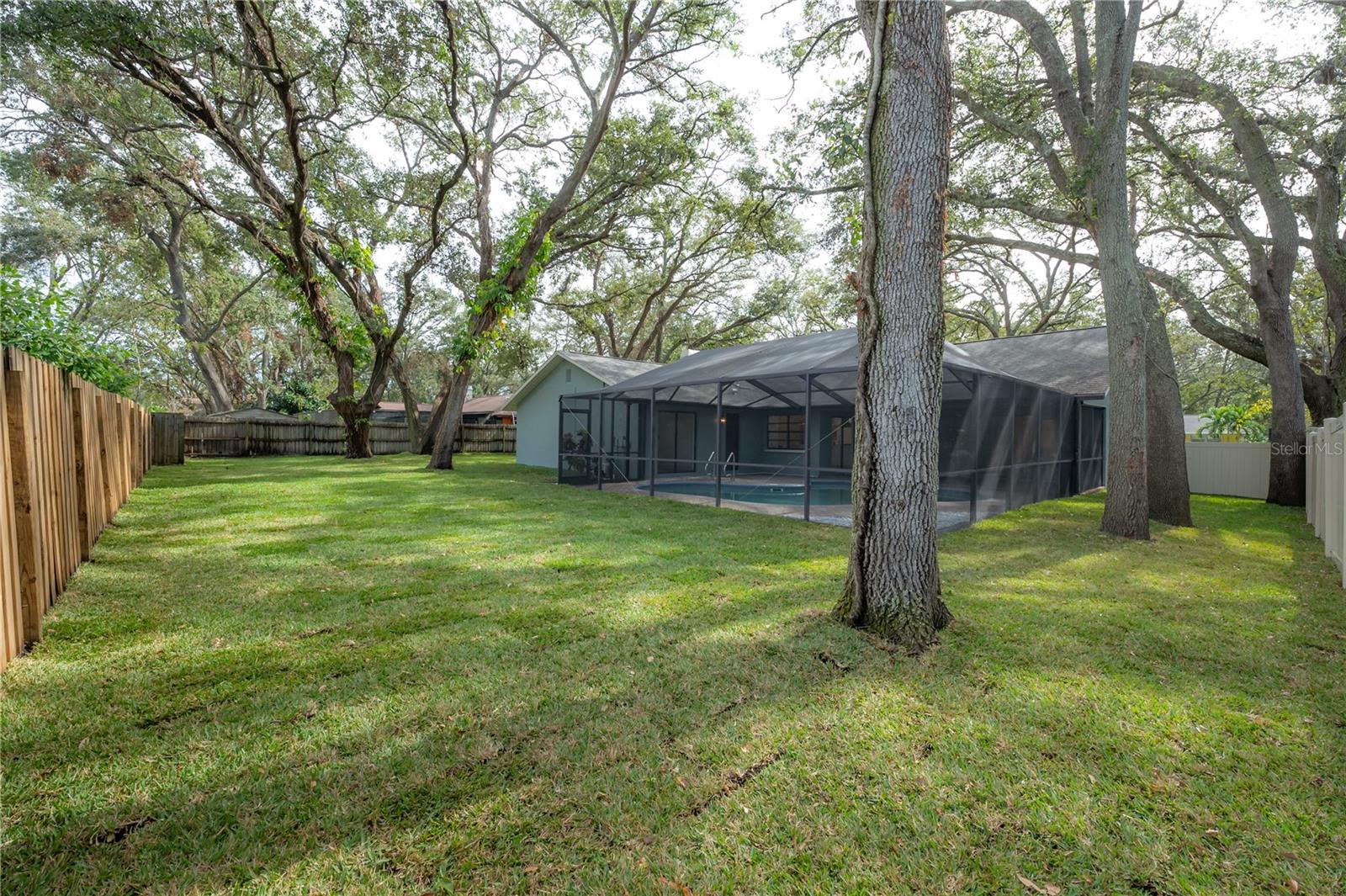 Fully Fenced Back Yard