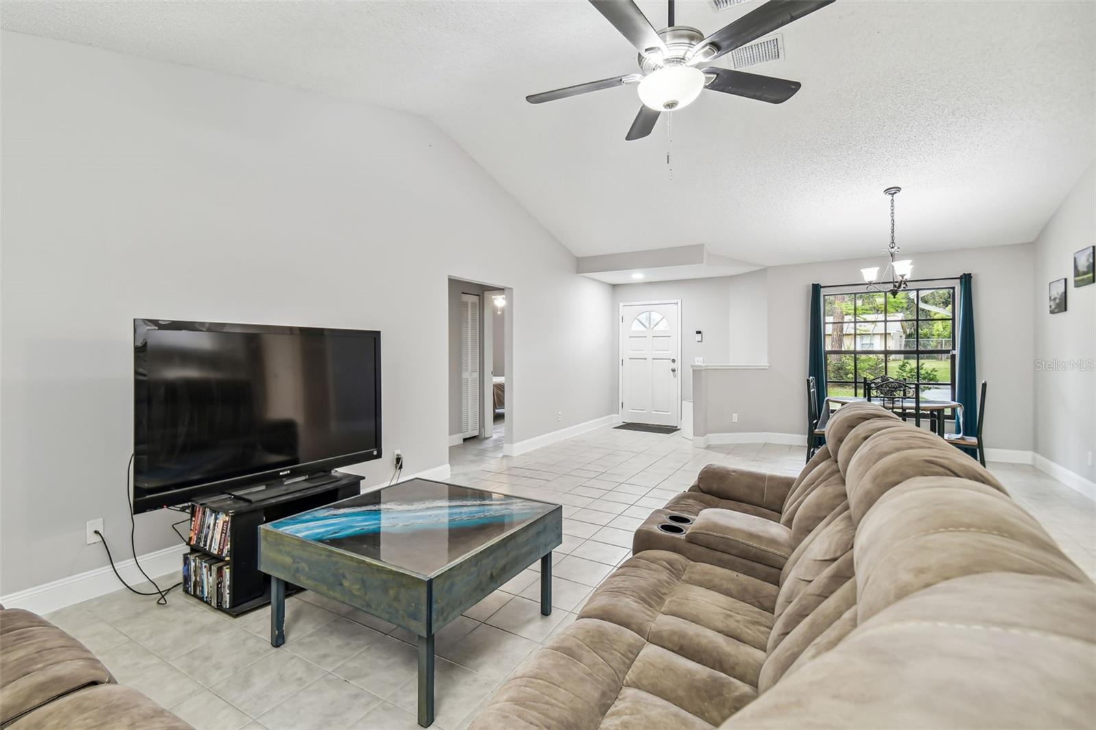 Living Room Dining Room Combo