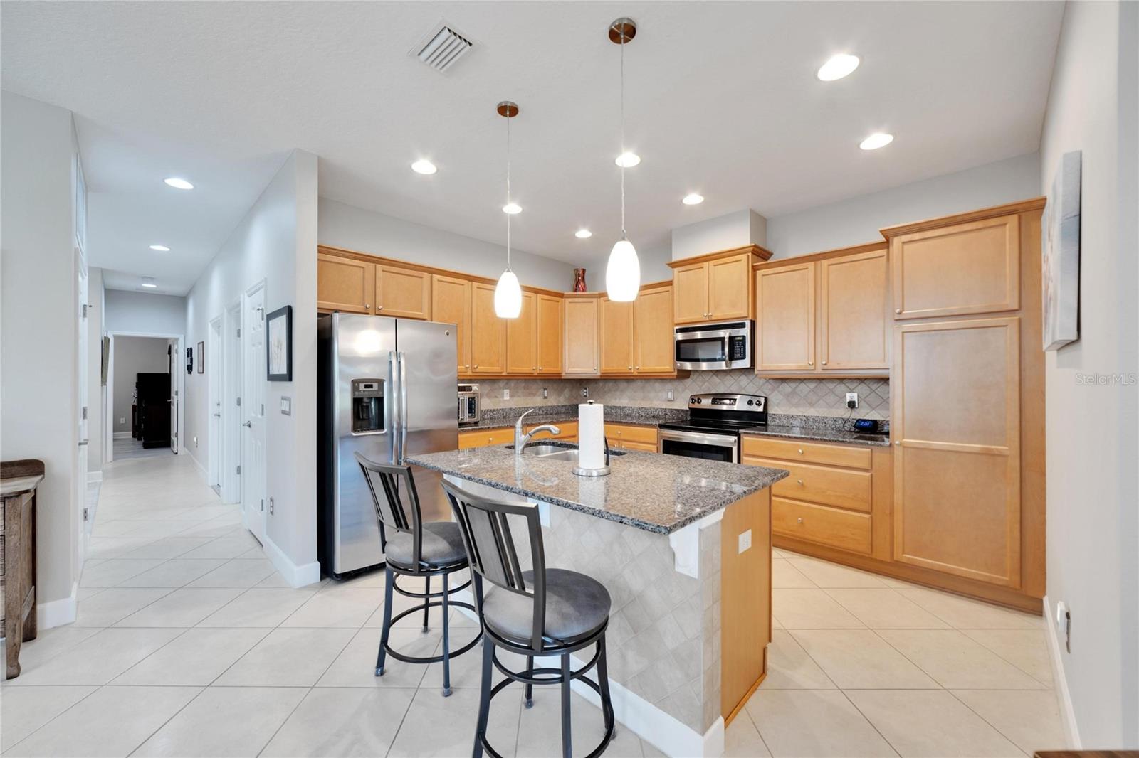 Beautiful kitchen with island