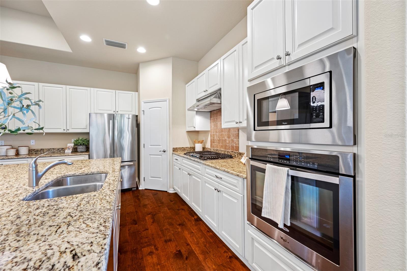 Kitchen - Built in Oven and Microwave