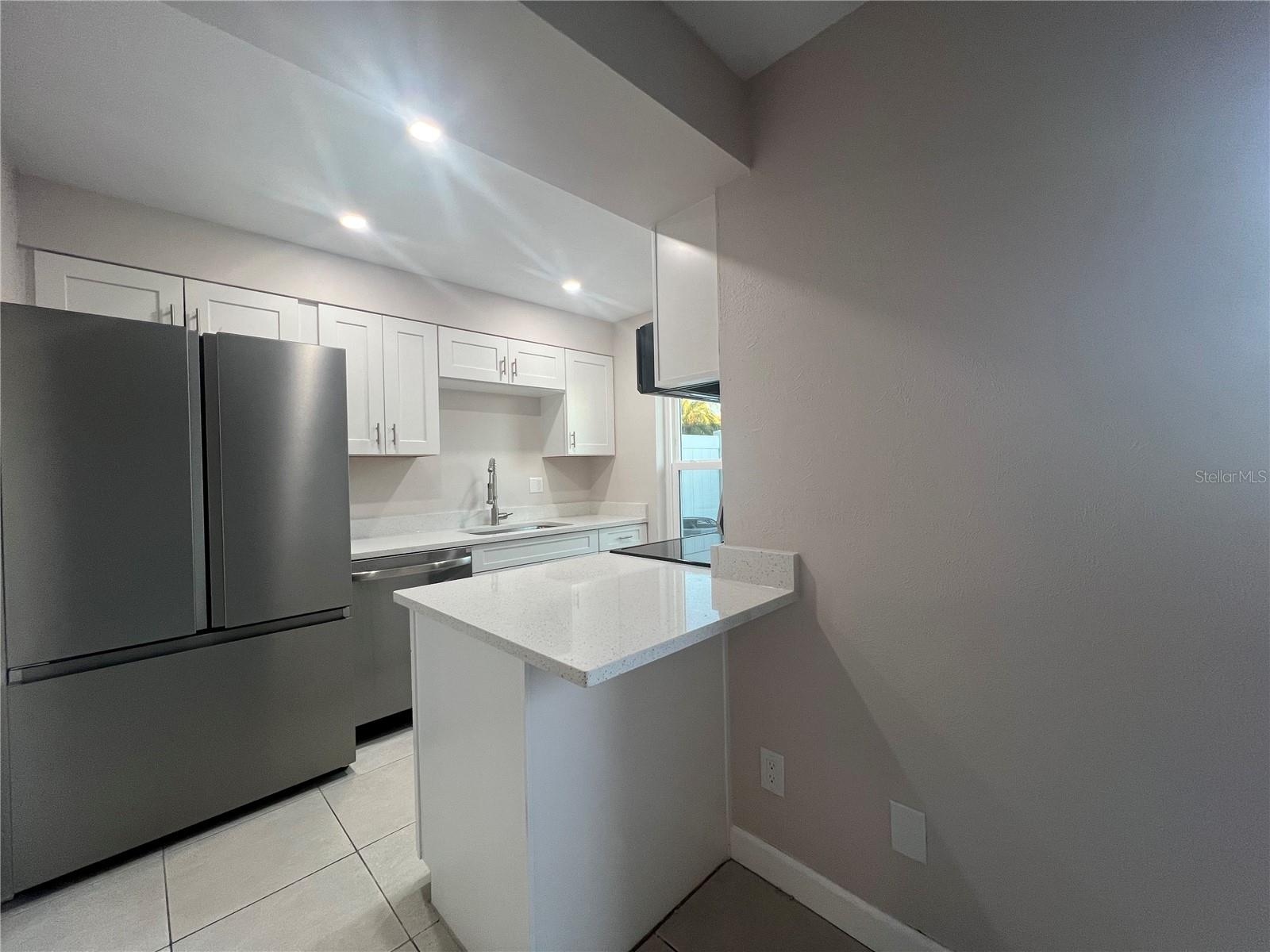 Kitchen with "Eat-In" Counter Space