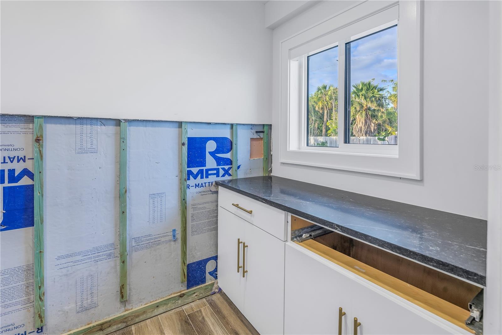 Laundry room storage, hobby space