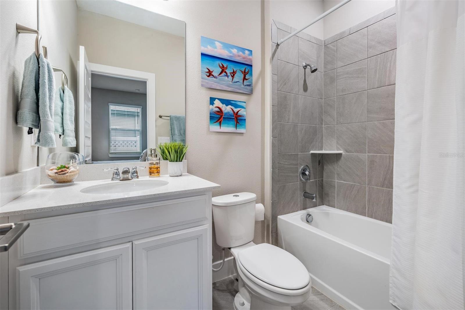 Ensuite Bathroom in bedroom #4