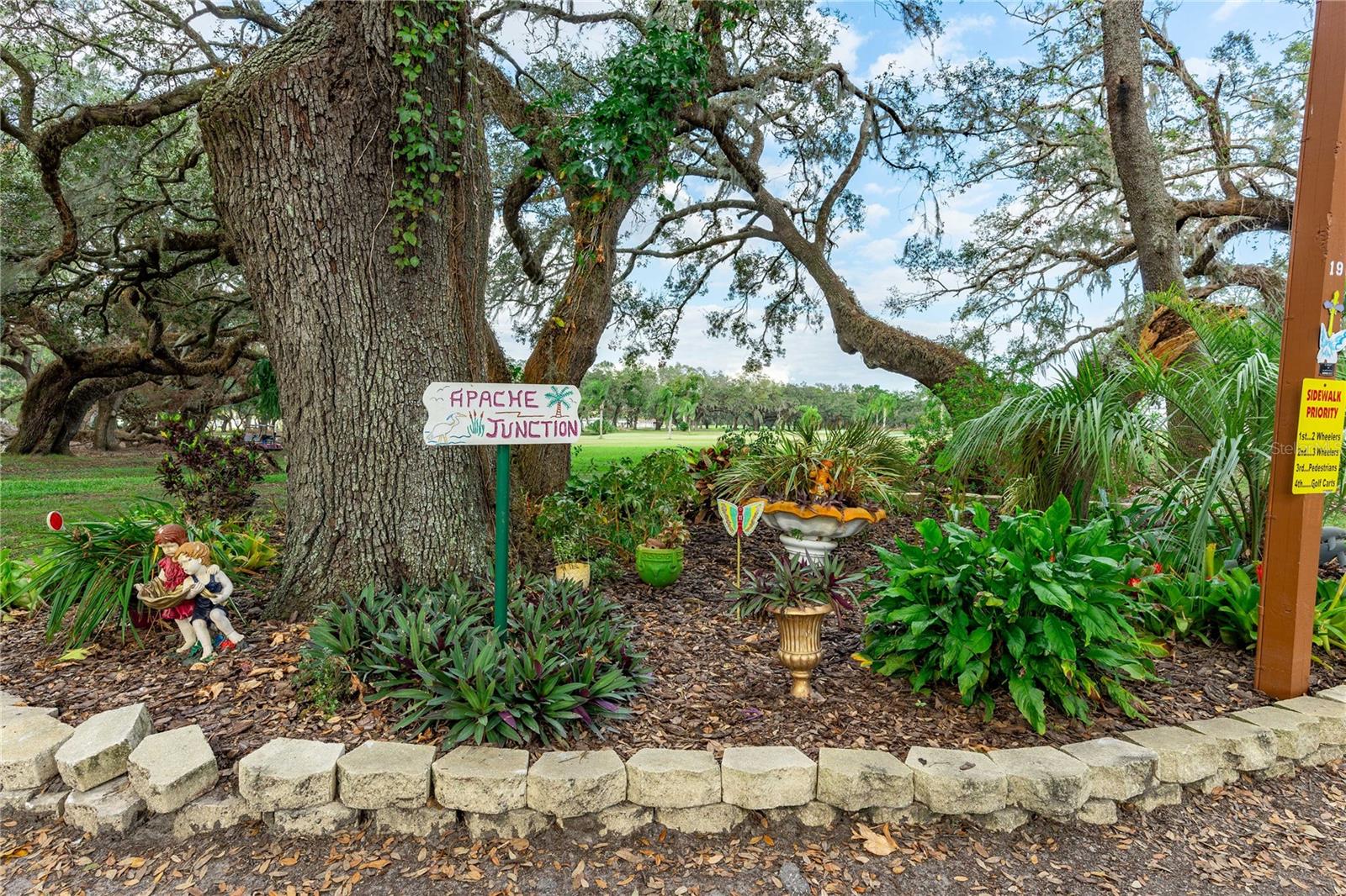 Many community gardens.