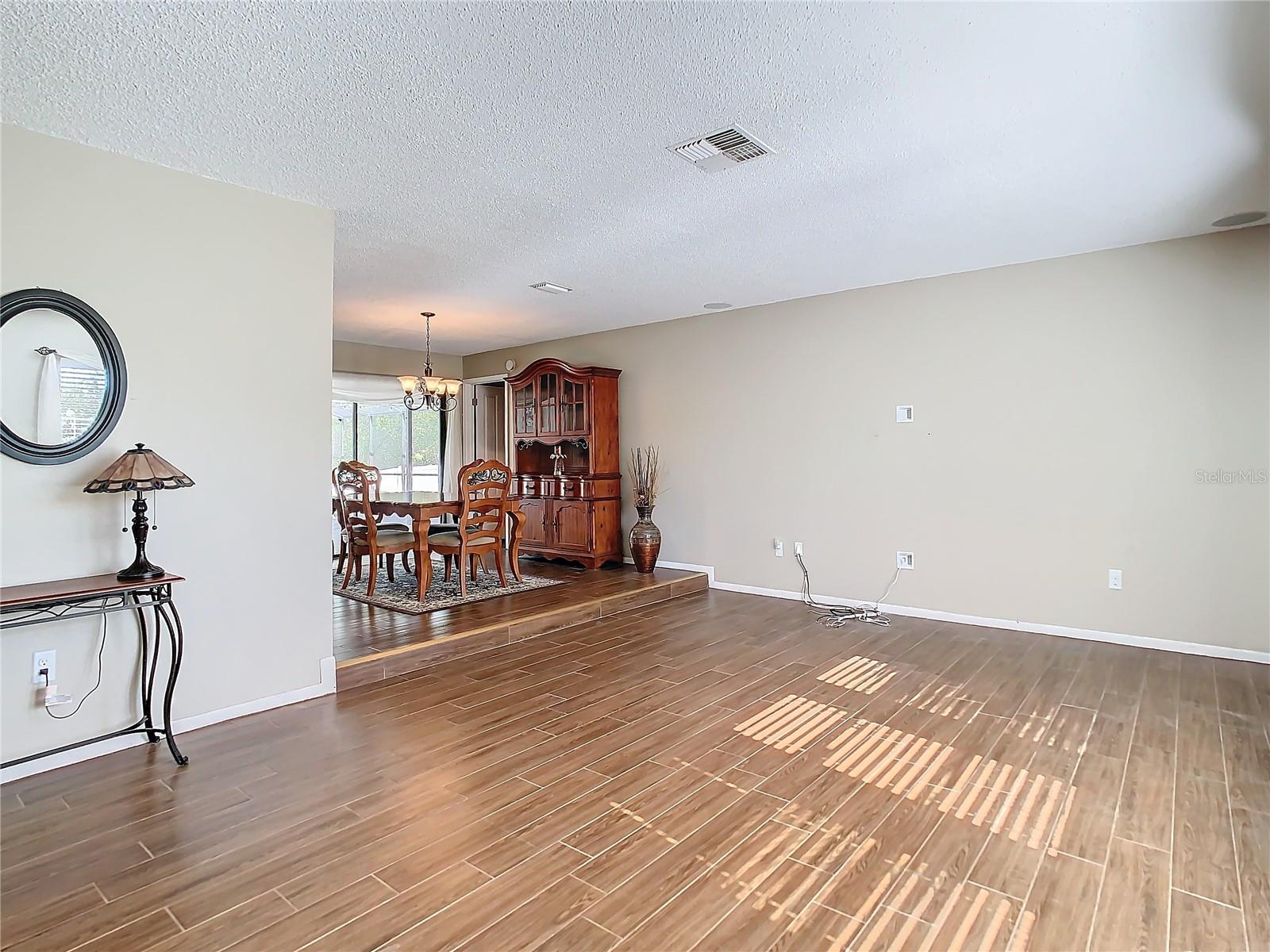 Living Room/Dining Room