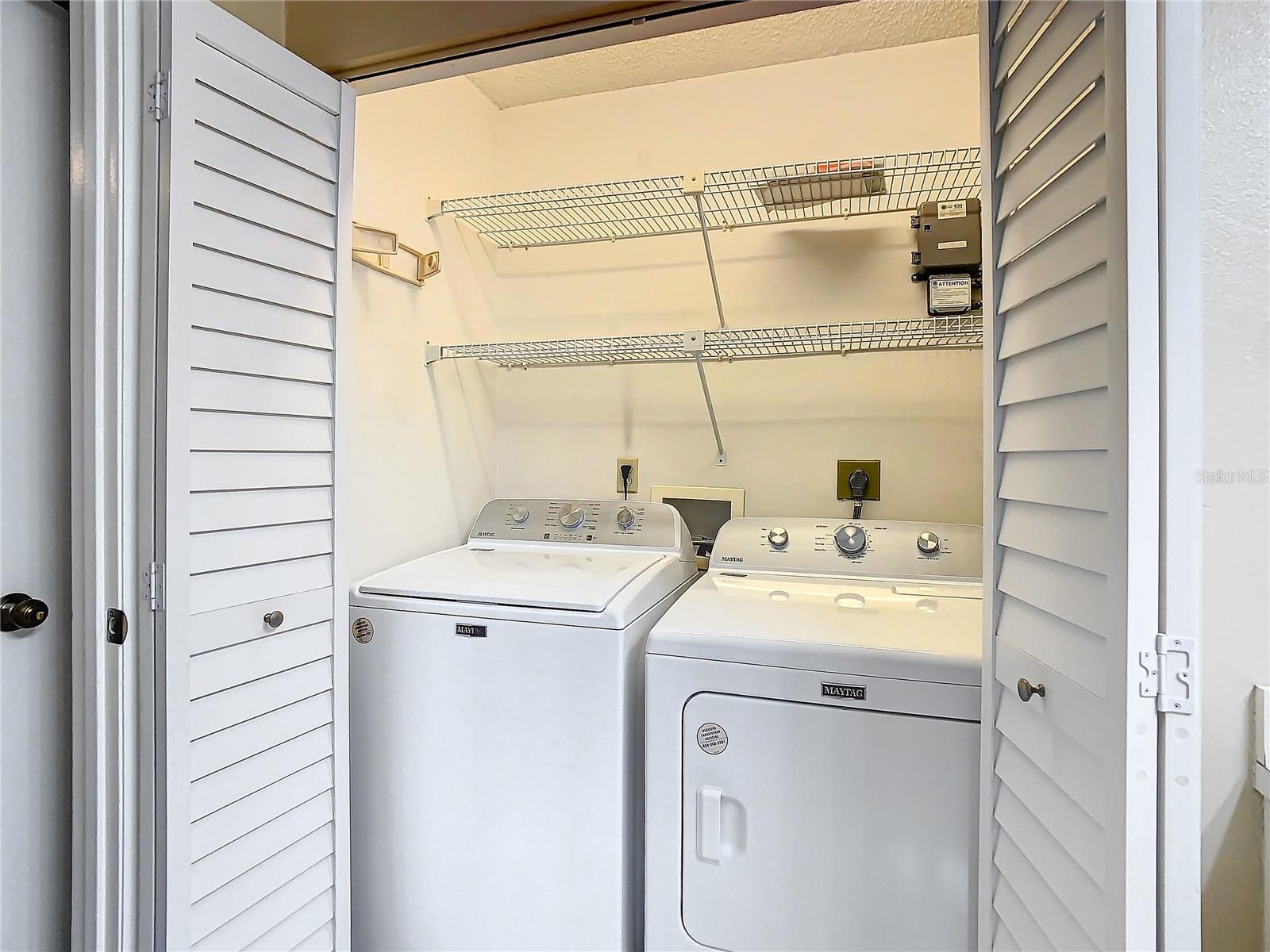 Washer/Dryer Closet - W/D convey