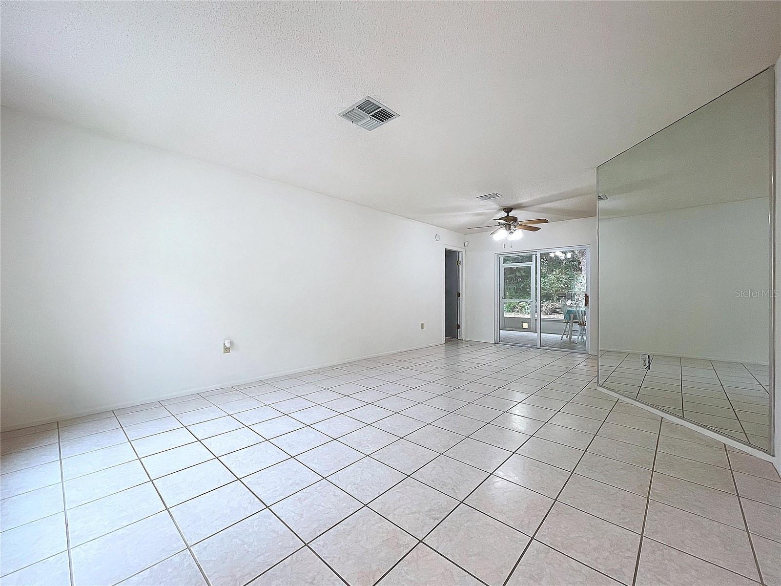 Additional Living Room/Dining Room