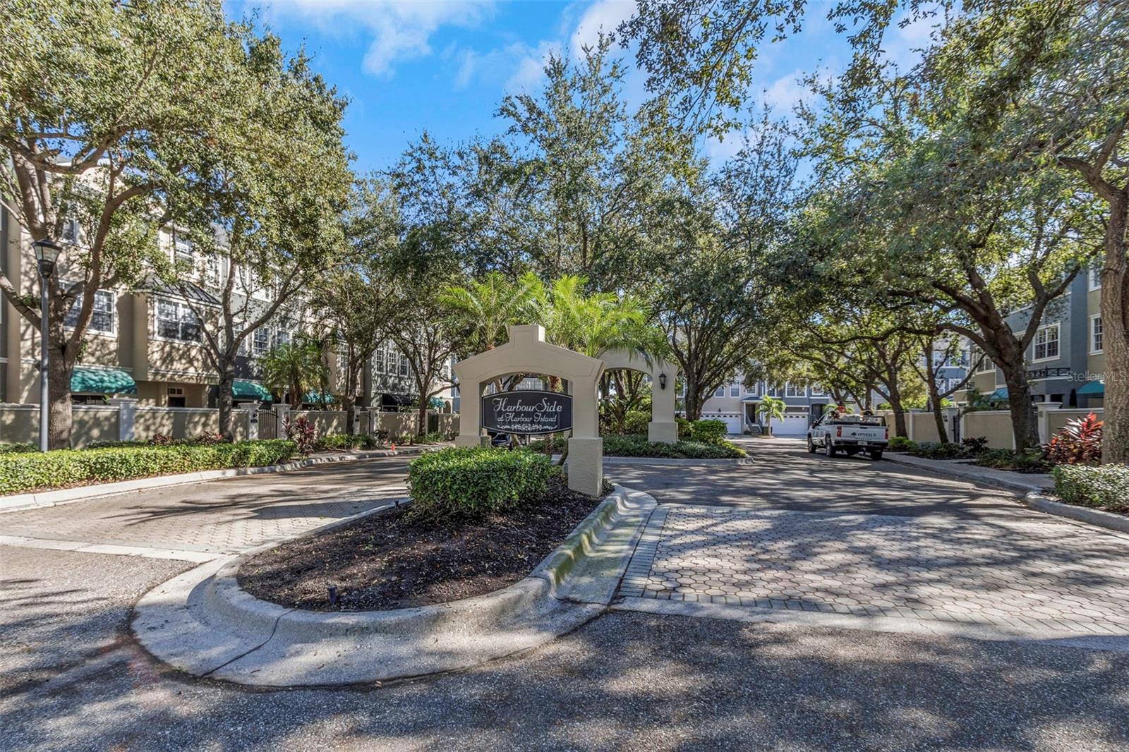 HARBOURSIDE NEIGHBORHOOD ENTRANCE