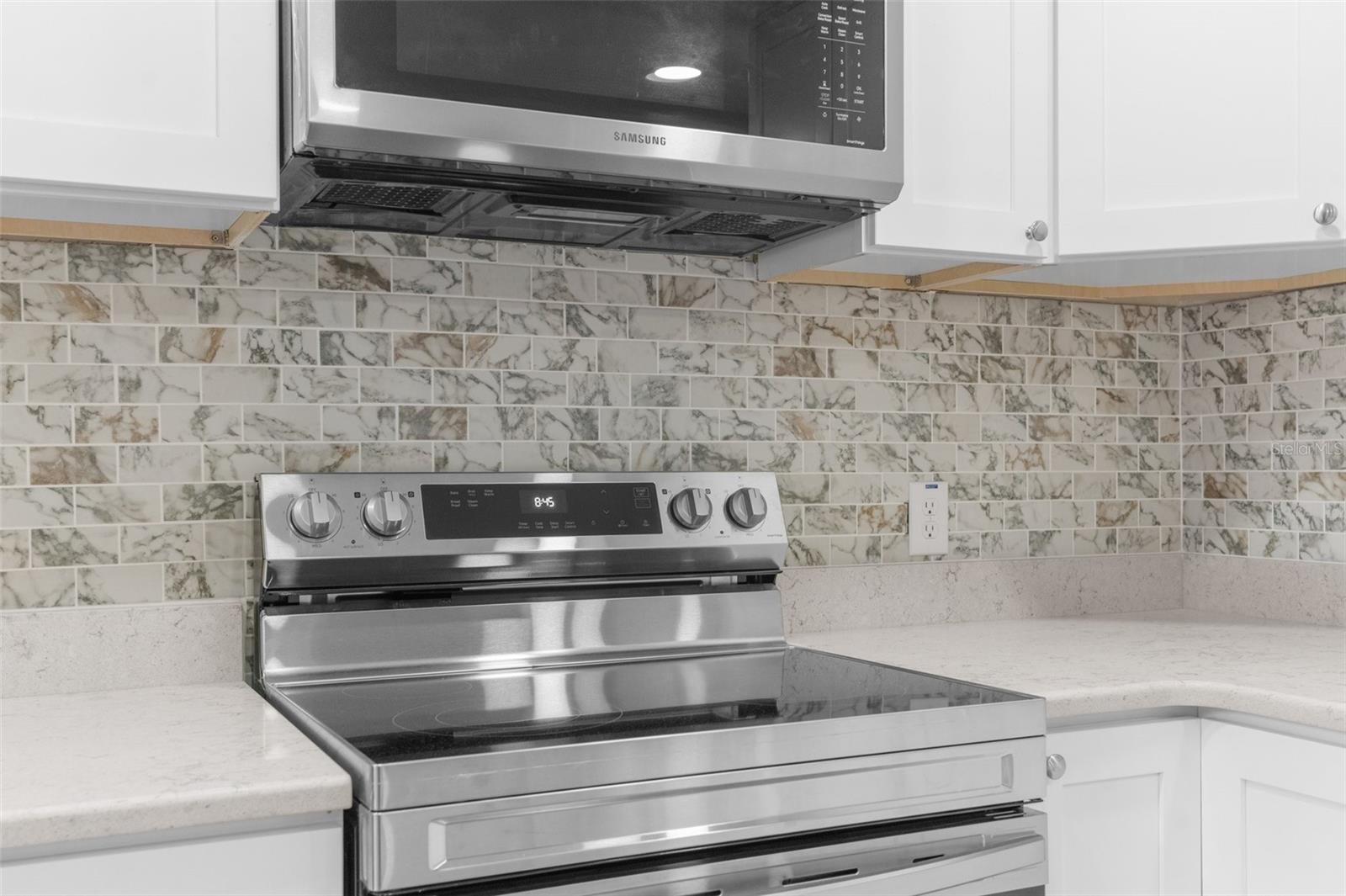 Stainless steel stove/oven and low profile microwave!