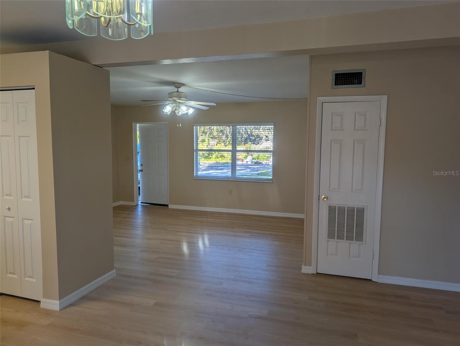 Dining room to living room