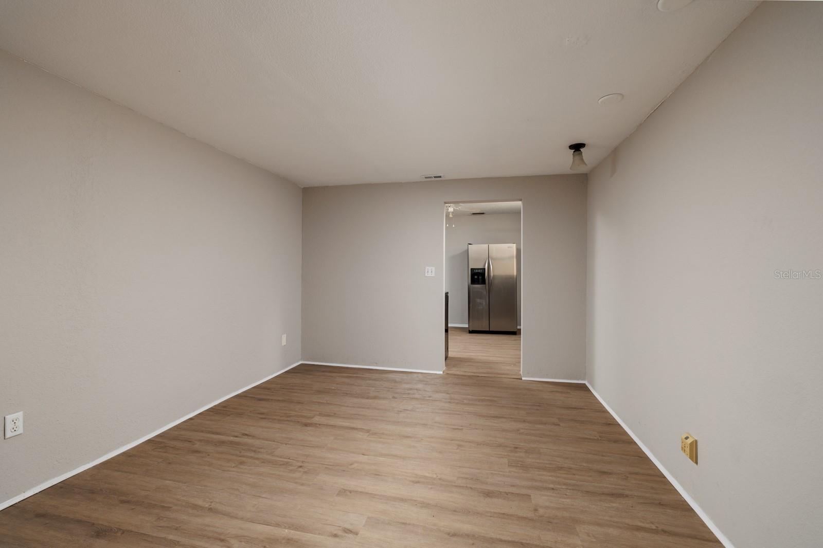 Family room & entrance to Kitchen.