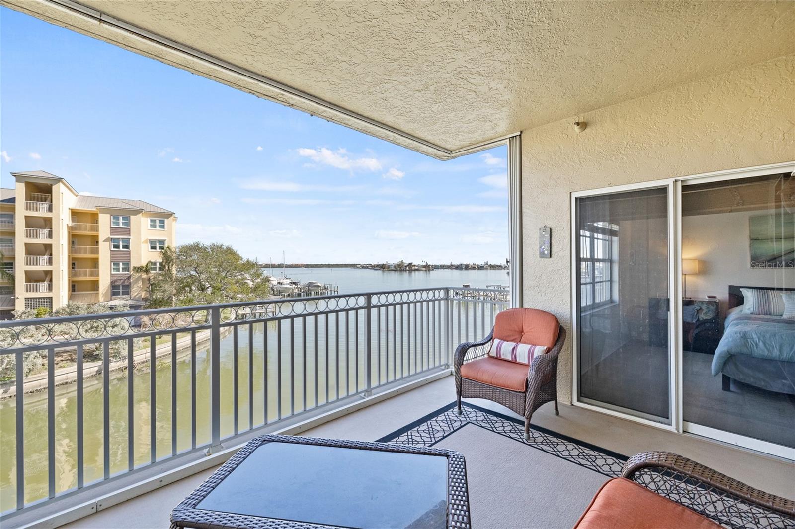 Un-obstructive water views from your private balcony.