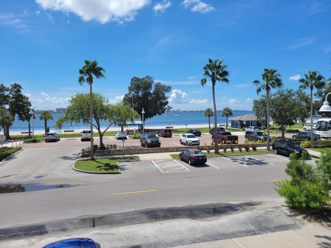 BEACH/PARK VIEW FROM THE BALCONY