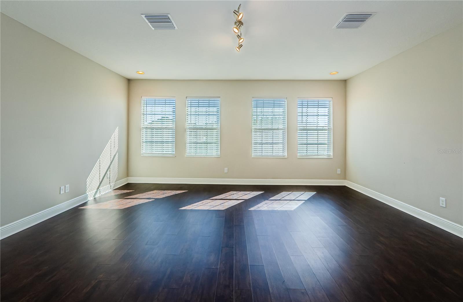 Bonus room/game room