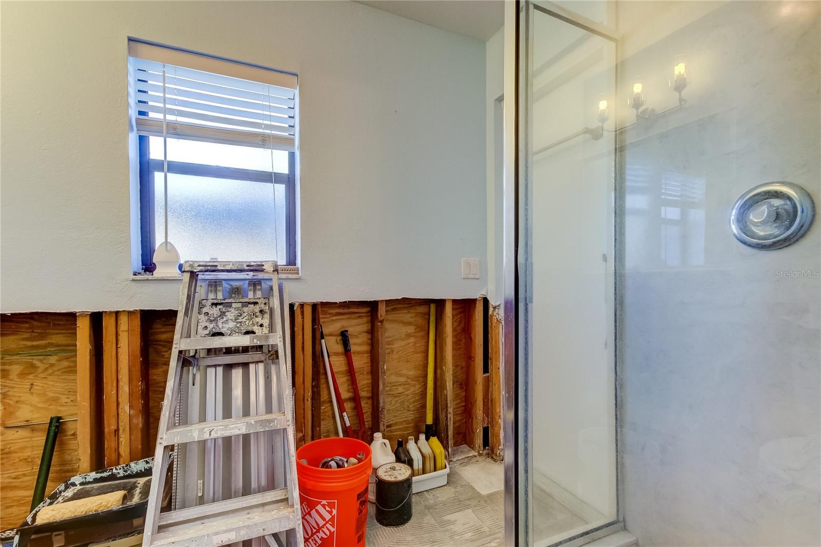 En-Suite Full Bath for Bedroom Two Downstairs - Showing Shower