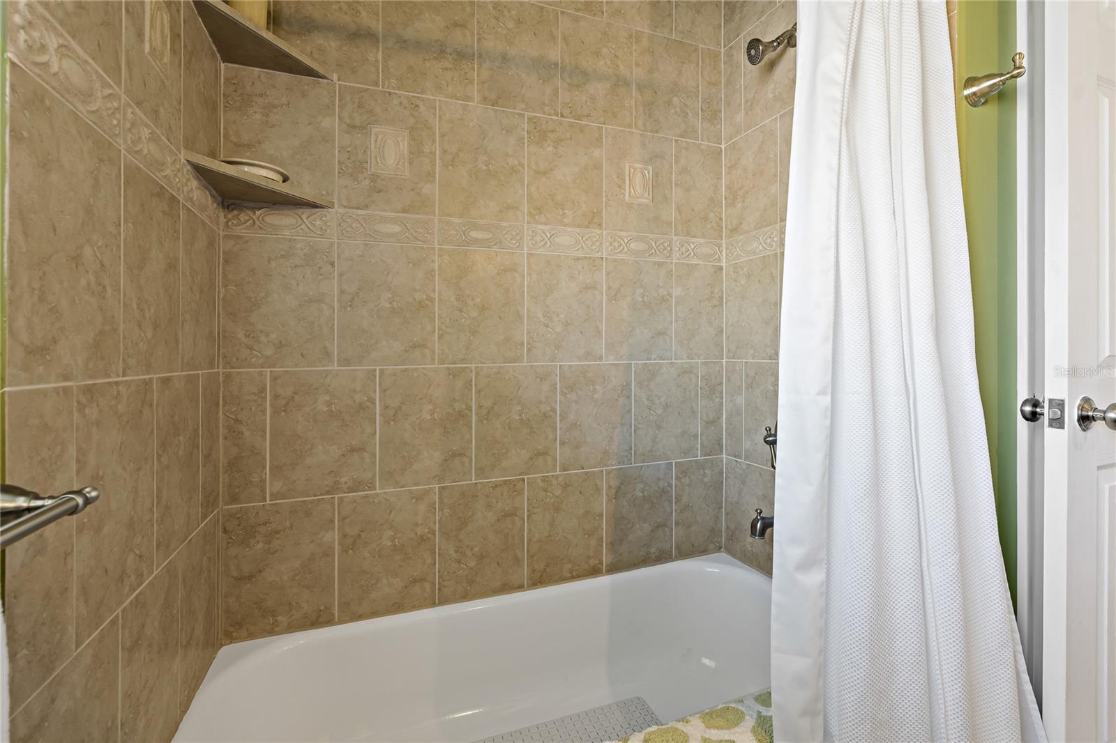 SHOWER/TUB COMBO IN GUEST BATHROOM!