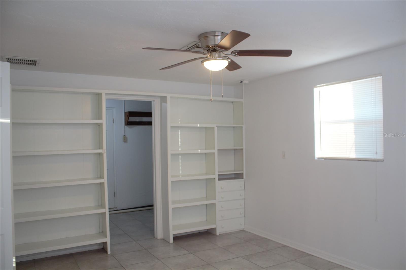 Bedroom 3 Built in shelving