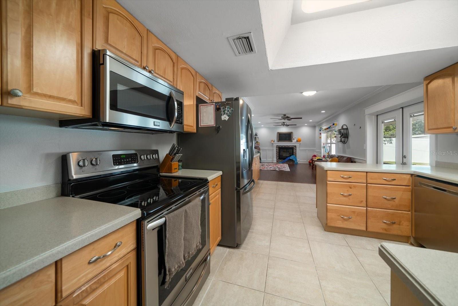 Great kitchen! Counter space and cabinets for culinary experiences!