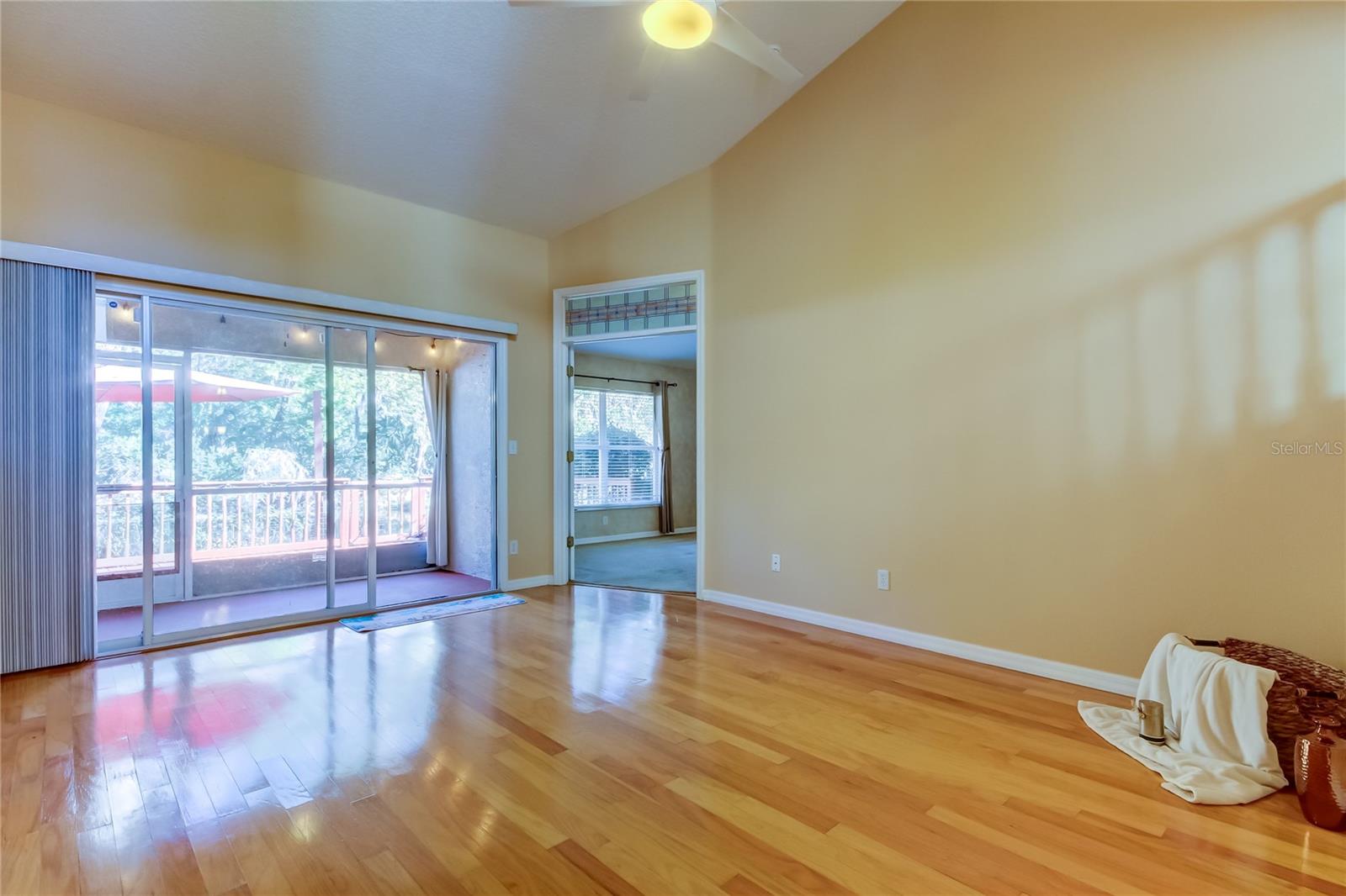 38. Living Room (13.5' x 19.6') Features a Remote Controlled Ceiling Fan w/Switch on the Wall too!