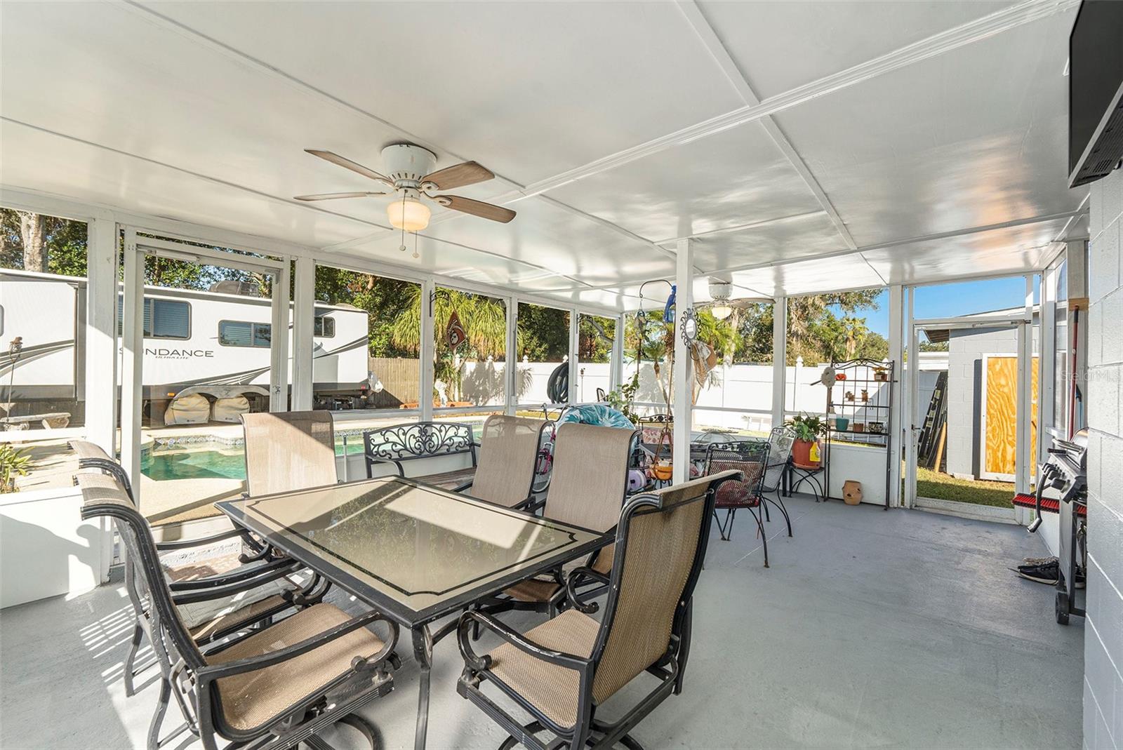 Oversized screened lanai with lights, outlets and ceiling fans