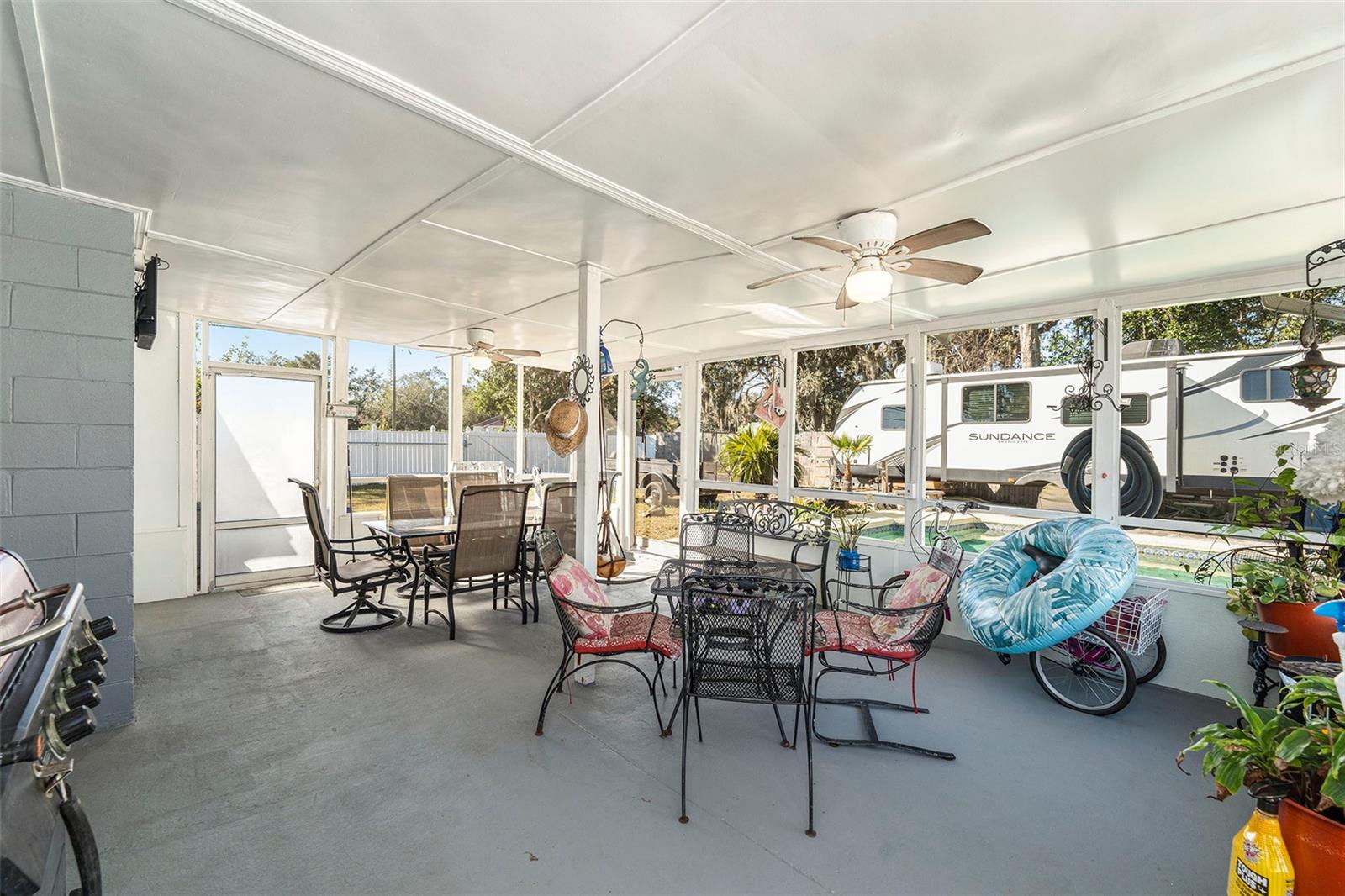 Oversized screened lanai with lights, outlets and ceiling fans