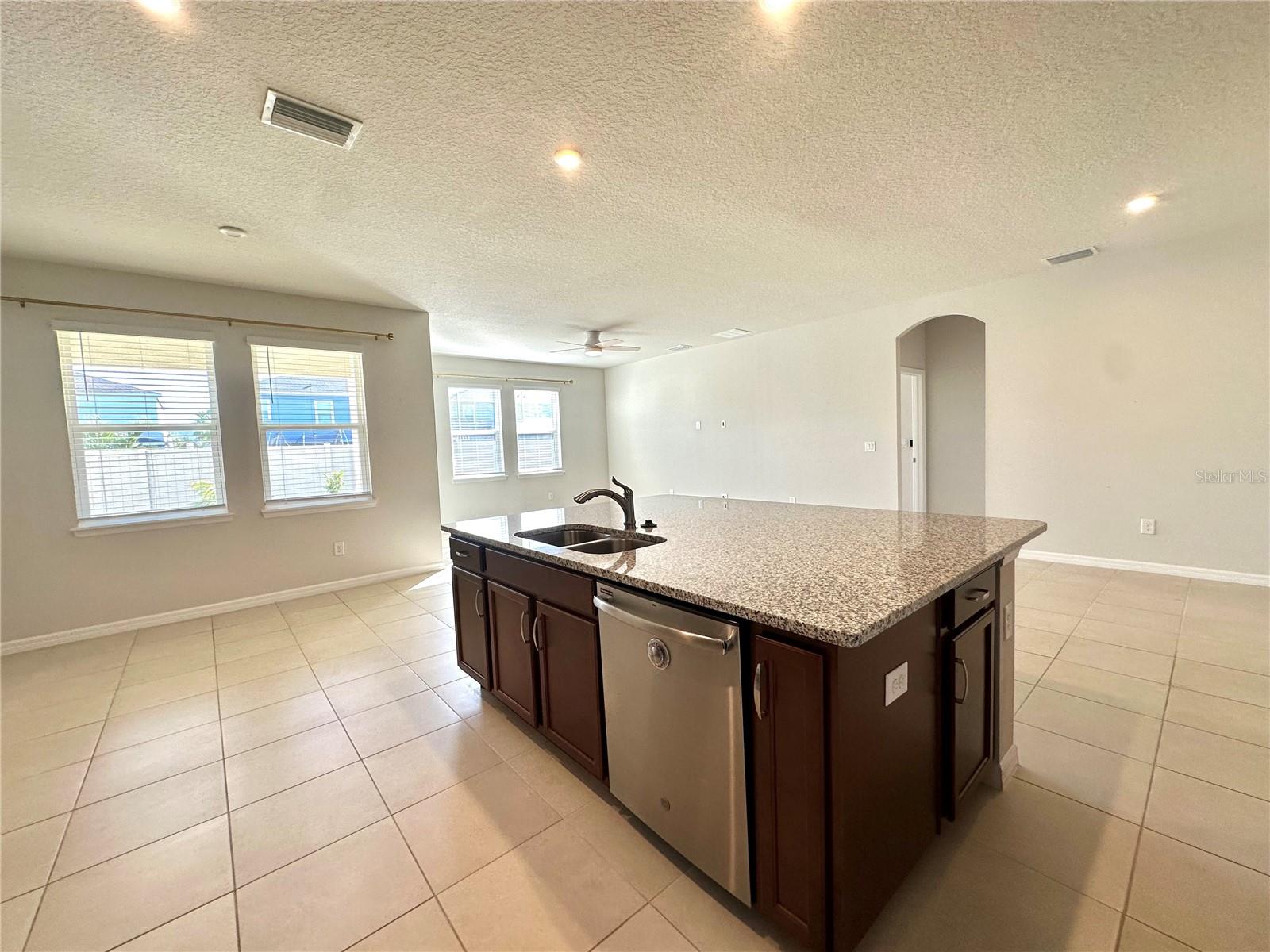 Huge granite countertops!