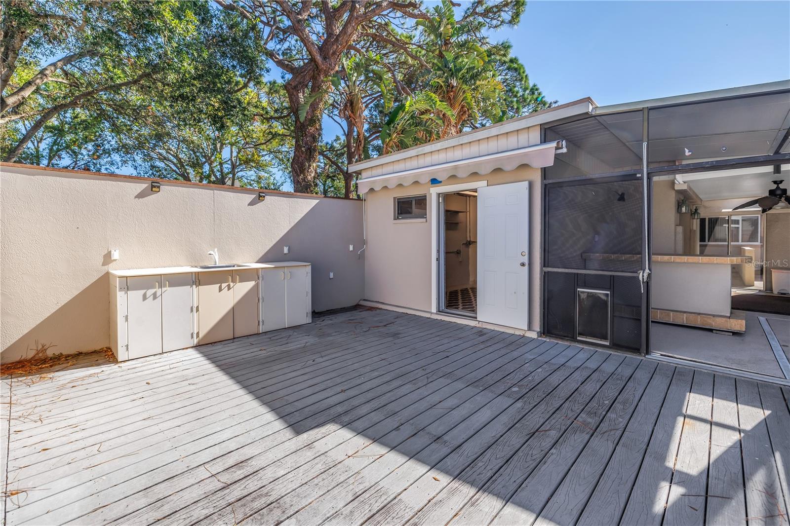 Additional outdoor counter with sink