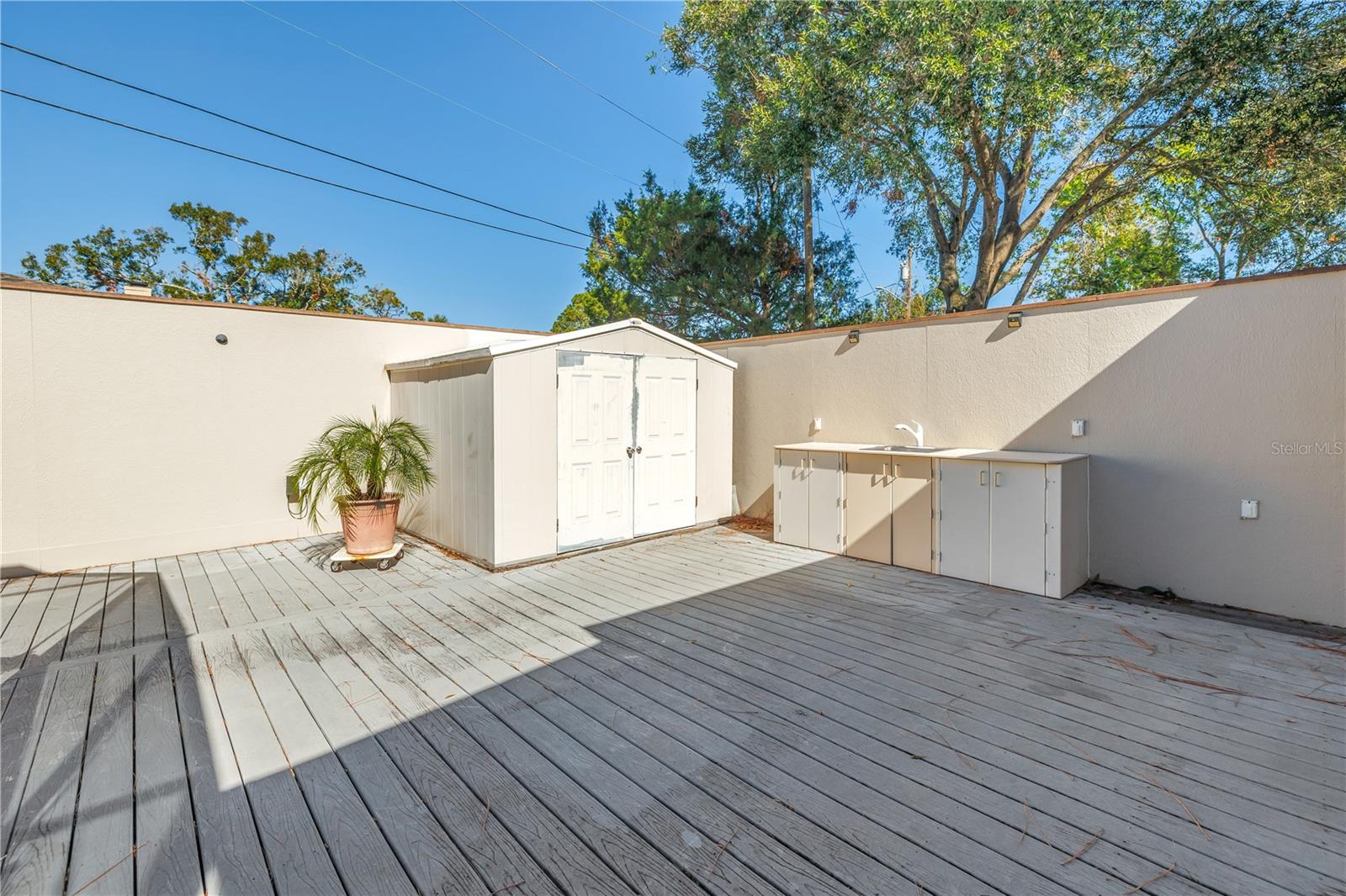 Storage shed