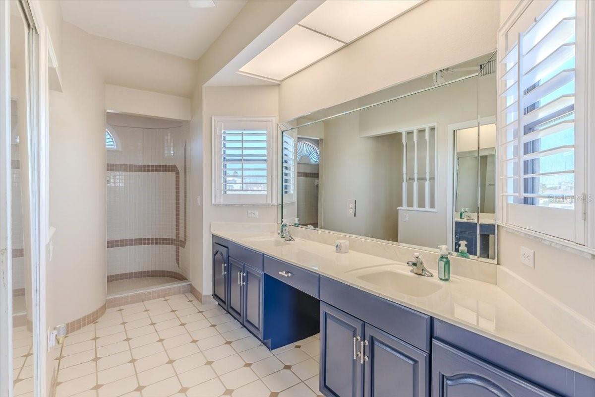 Primary Private Bathroom with Dual Sinks