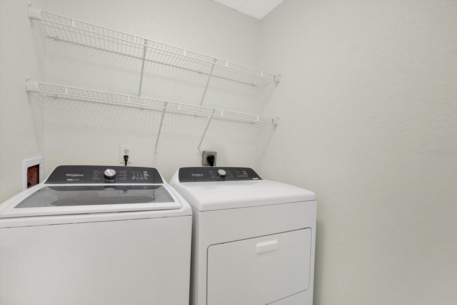 Full Sized Washer/Dryer