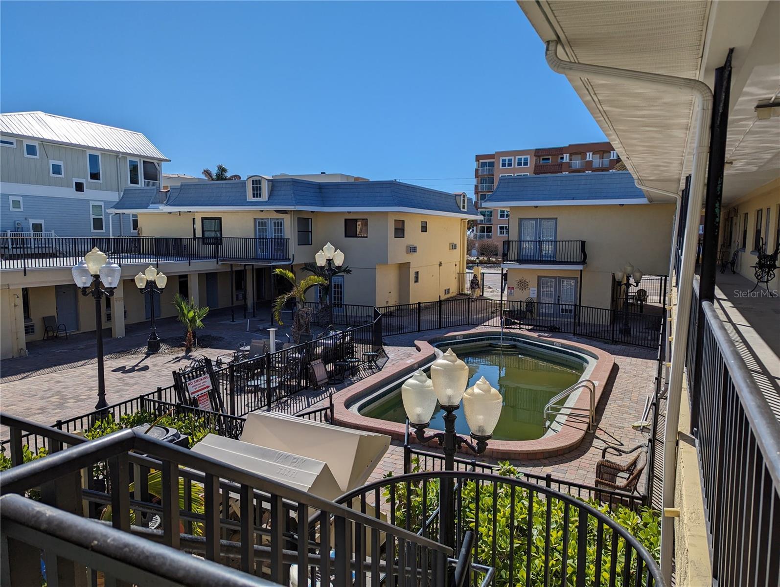 Delightful community courtyard